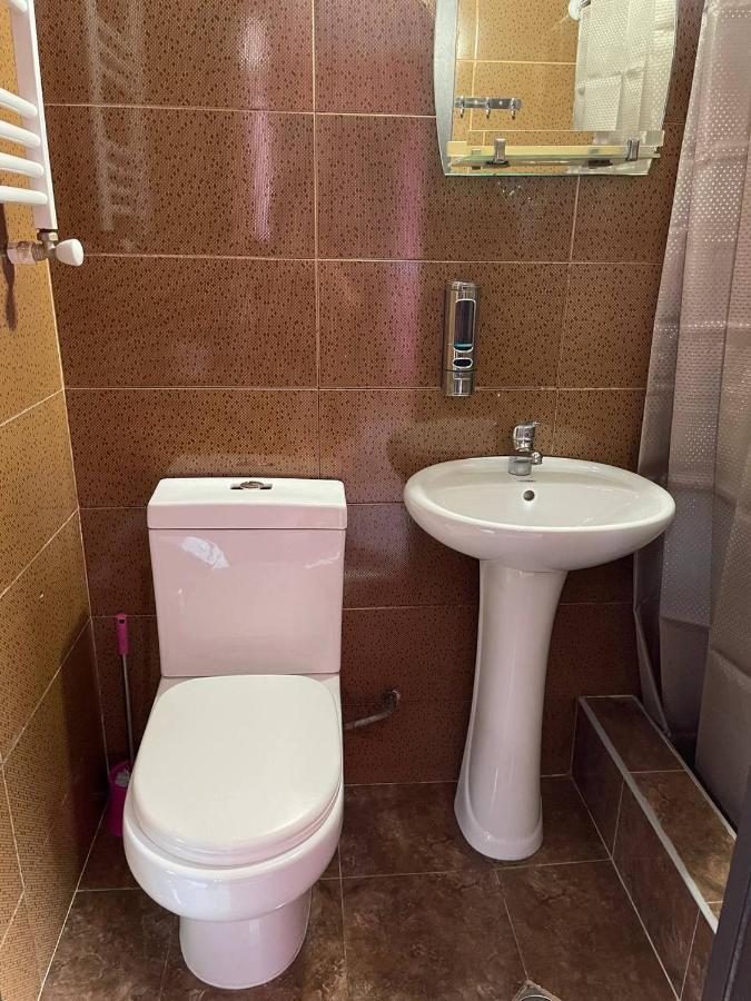 Guest House Zemeli Tbilisi Ngoại thất bức ảnh