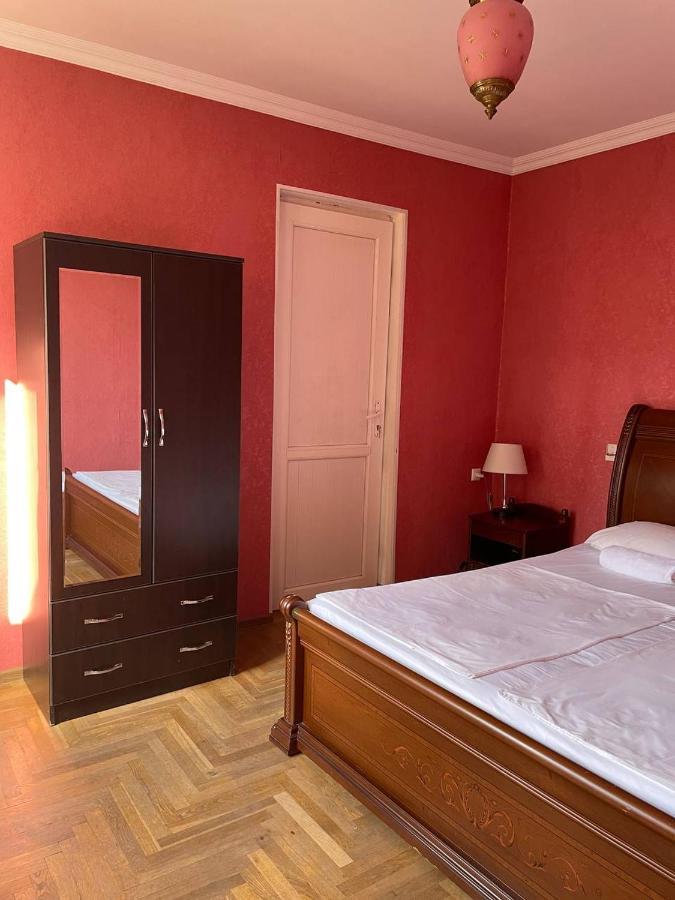 Guest House Zemeli Tbilisi Ngoại thất bức ảnh