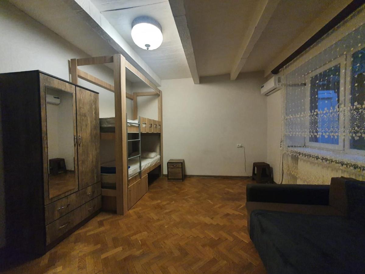 Guest House Zemeli Tbilisi Ngoại thất bức ảnh