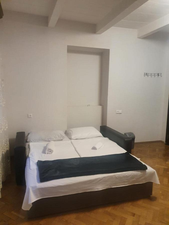 Guest House Zemeli Tbilisi Ngoại thất bức ảnh