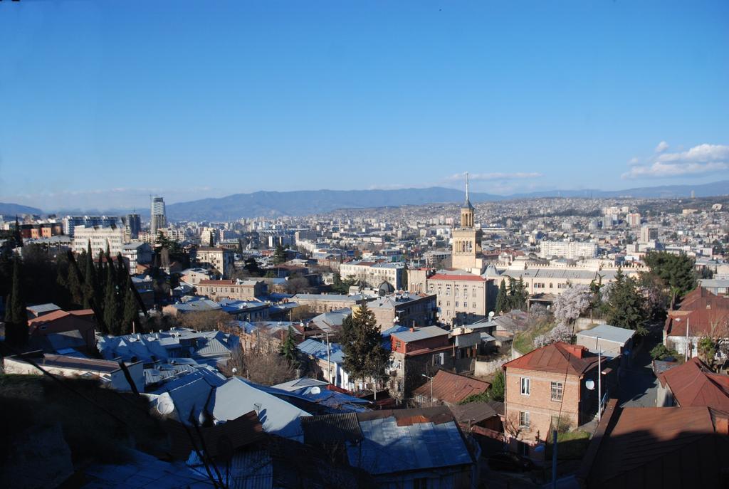 Guest House Zemeli Tbilisi Ngoại thất bức ảnh