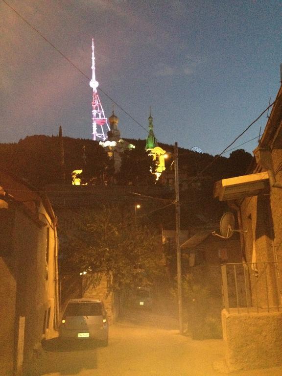 Guest House Zemeli Tbilisi Ngoại thất bức ảnh