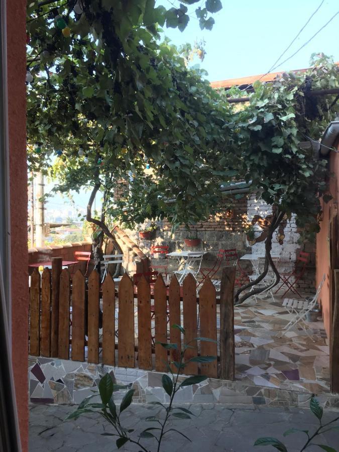 Guest House Zemeli Tbilisi Ngoại thất bức ảnh